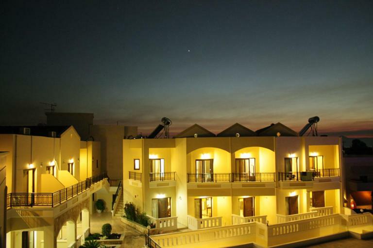 Sandy Suites Каламаки Экстерьер фото